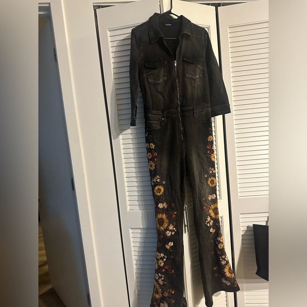 Driftwood sunflower jumpsuit NWOT